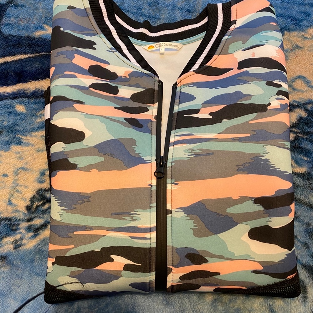 Colorful coat - Picture 2 of 5